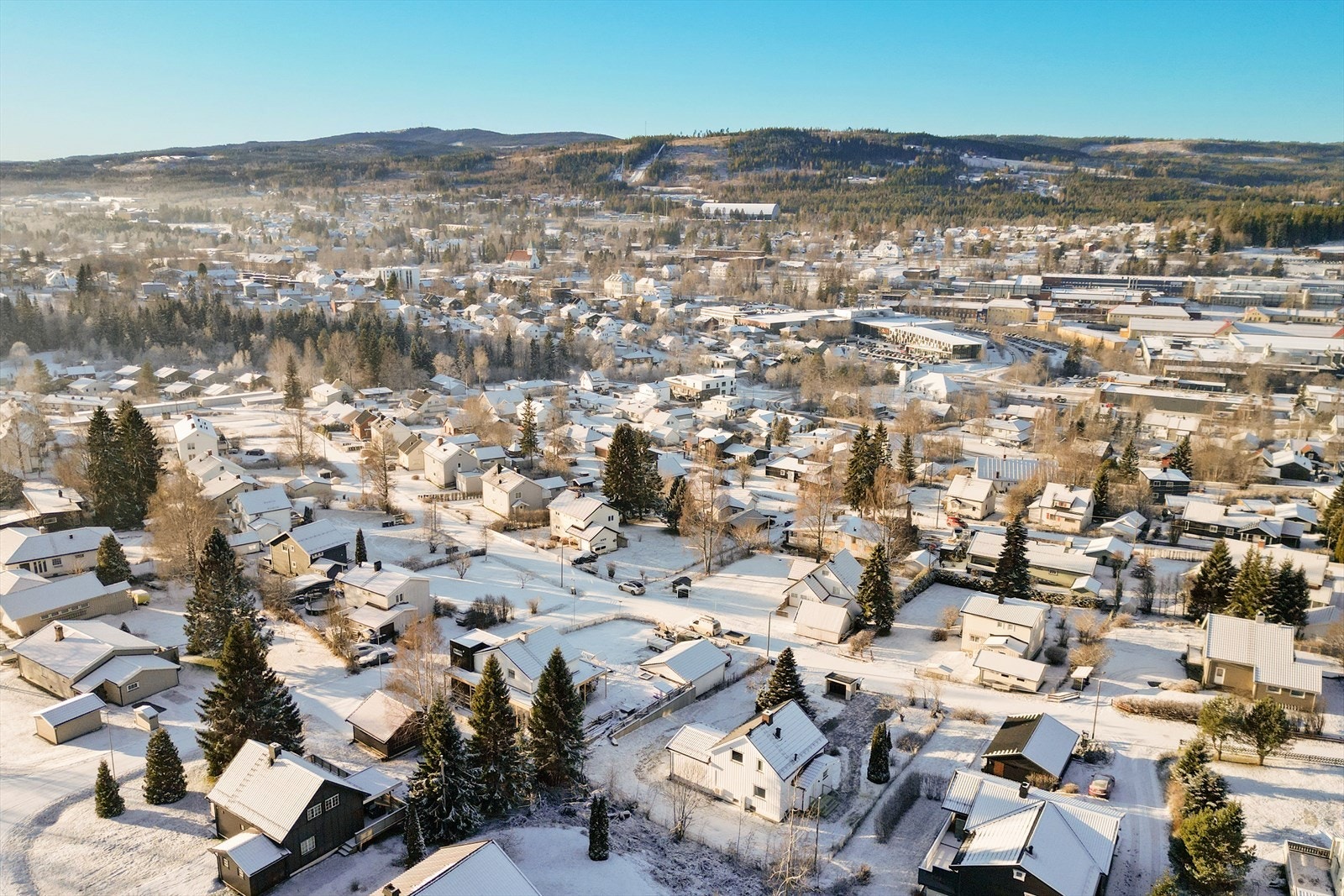 Nærhet til store markaområder og turmuligheter. Galleribilde