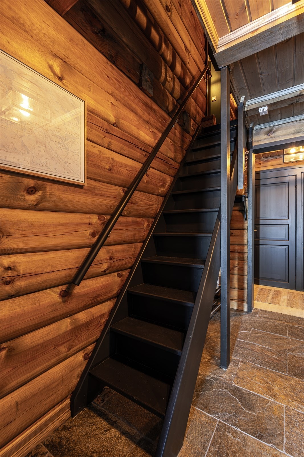 Trapp opp til loftsetasje. Galleribilde