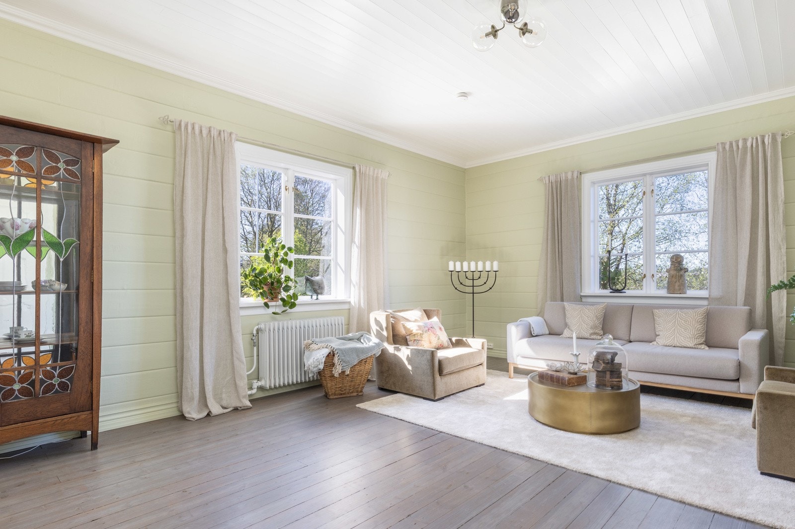 Duse farger og mye naturlig lys gir en avslappende og god atmosfære. Galleribilde