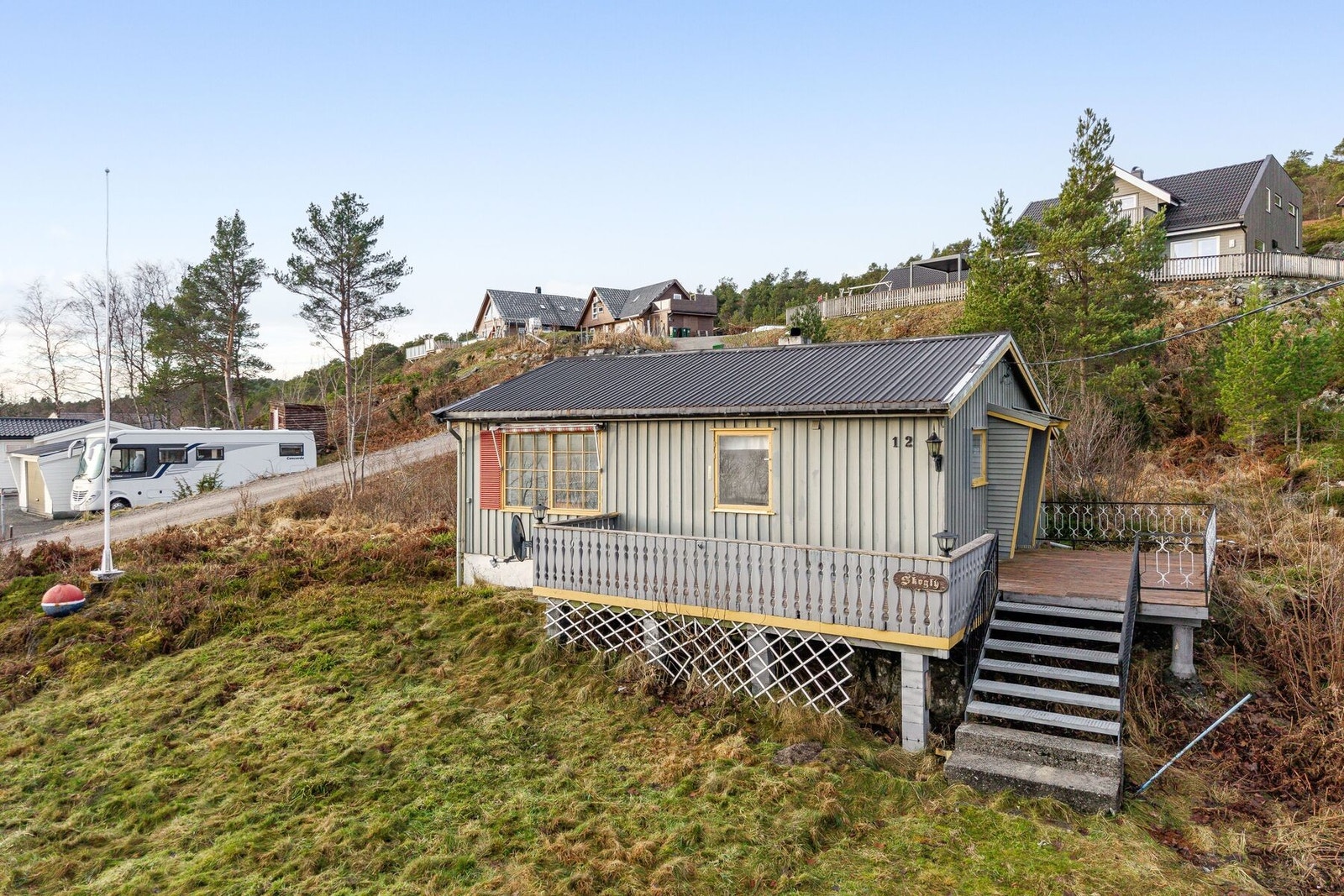 Tomten er på 948,5 m² Naturtomt. Galleribilde