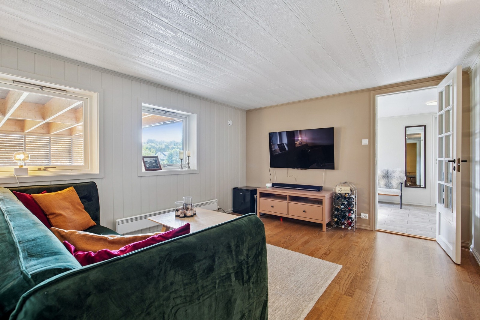 Kjellerstue i underetasje. Rommet er opprinnelig hobbyrom. Søknadspliktig tiltak Galleribilde