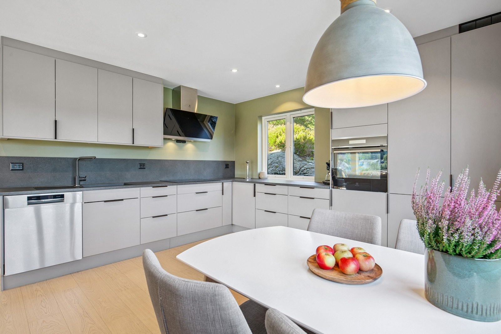 Stilrent kjøkken fra Sigdal Galleribilde