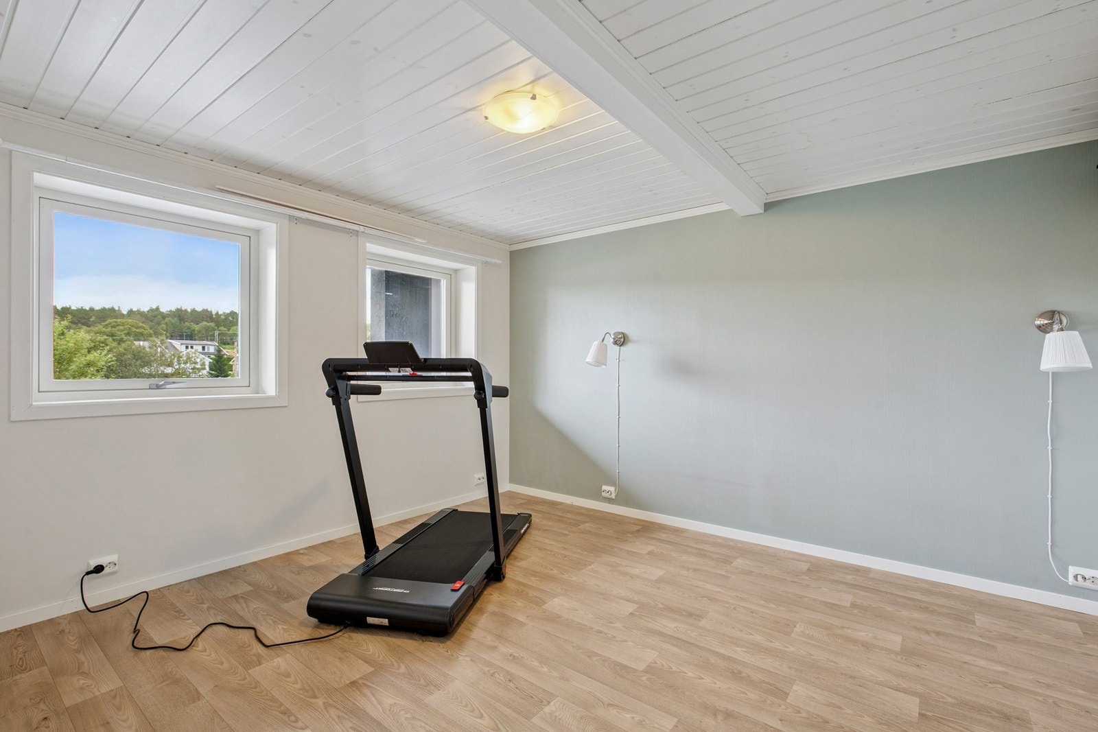 Soverom/treningsrom i underetasje. Rommet er opprinnelig en garasje. Søknadspliktig tiltak Galleribilde