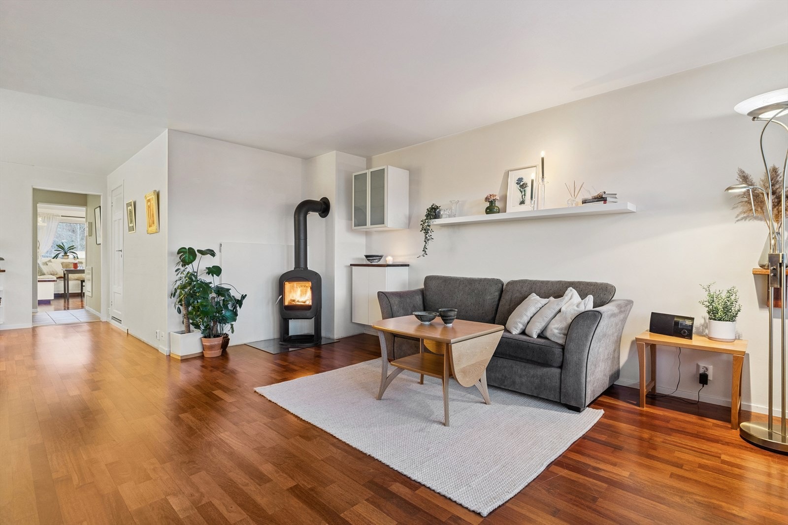 Lyse og tidløse overflater. Galleribilde