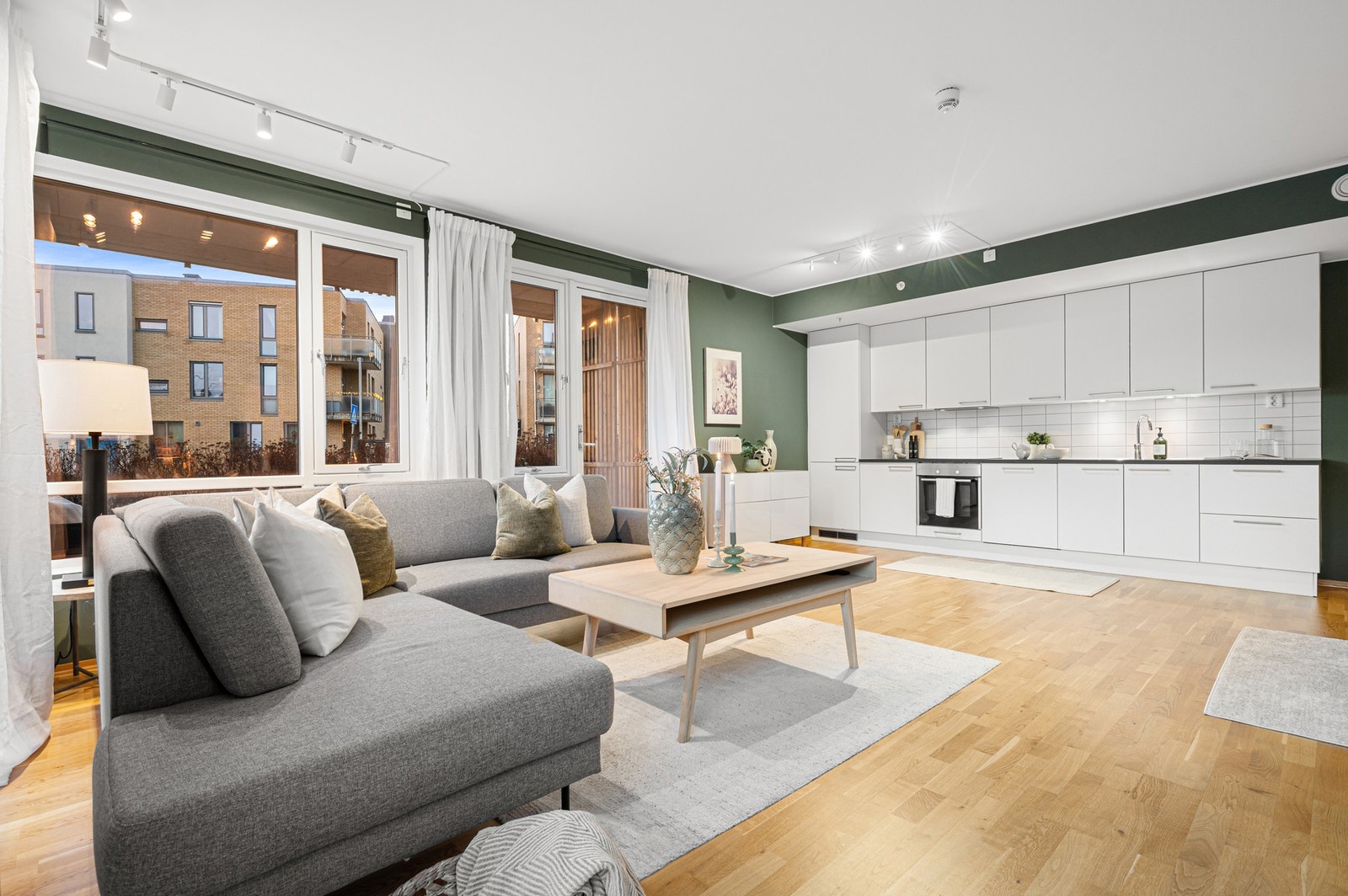 Fra stuen har man utgang til en herlig terrasse. Galleribilde