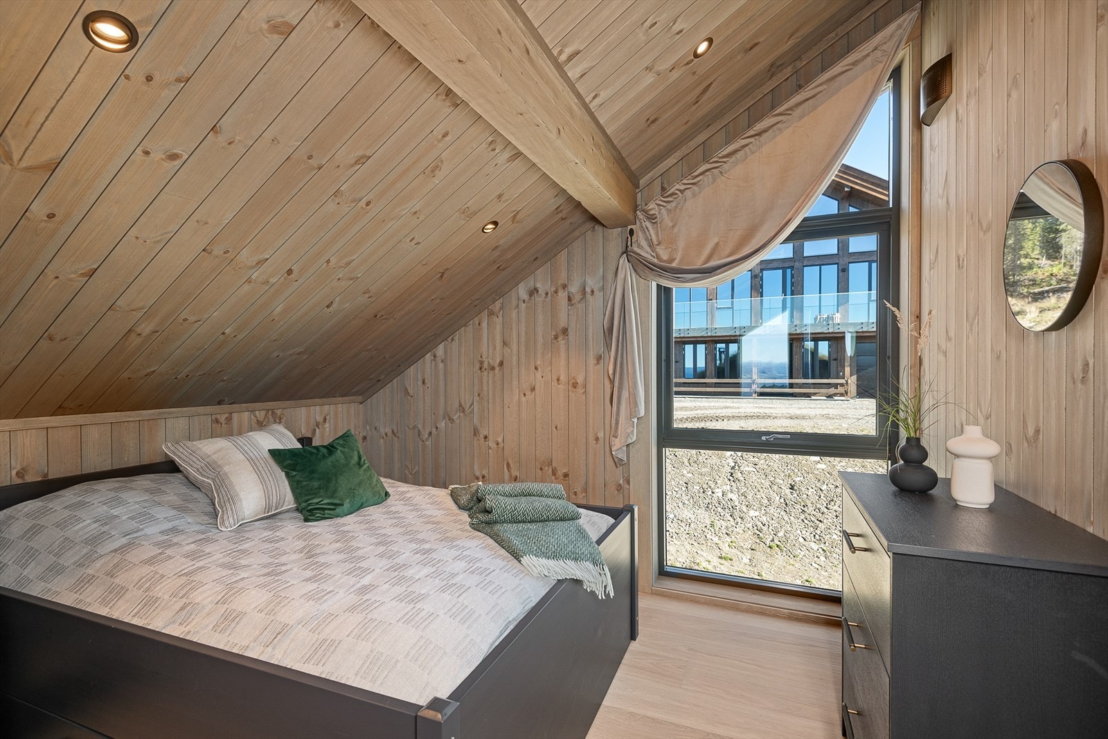 Soverom V Galleribilde