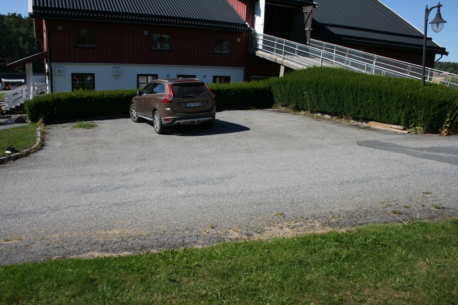 Myrveien 9, parkeringsplass. Galleribilde