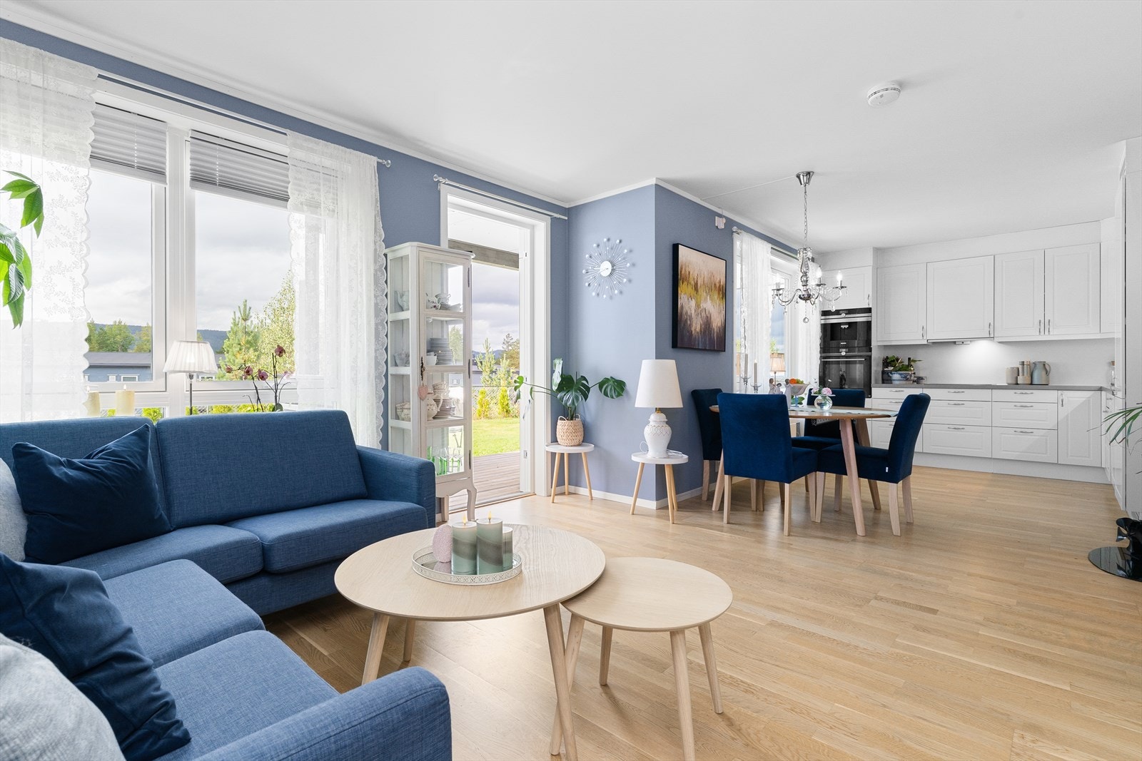 Leiligheten er lys og hyggelig, med en praktisk planløsning. Galleribilde