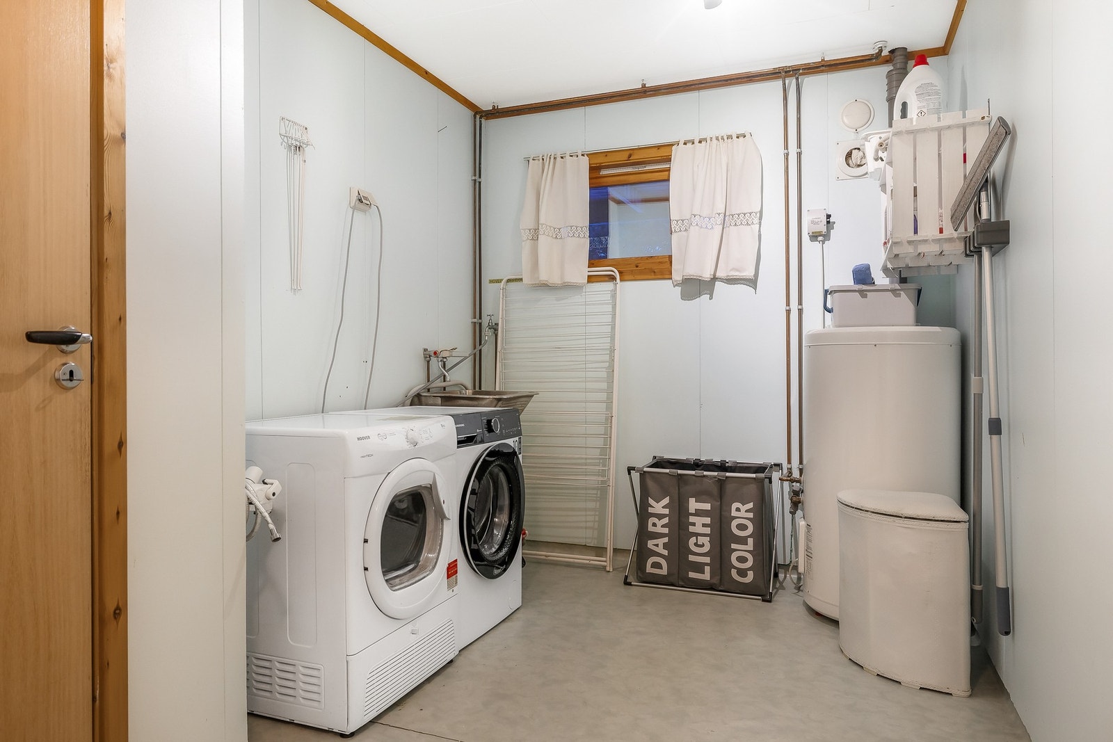 Vaskerom. Galleribilde