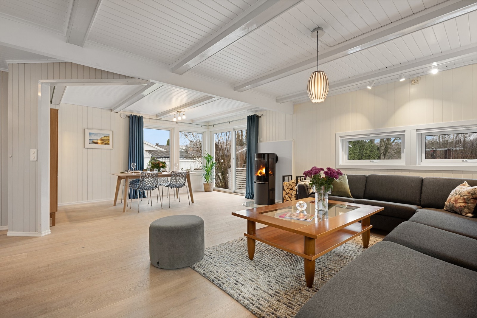 Stuen har gode innredningsmuligheter Galleribilde