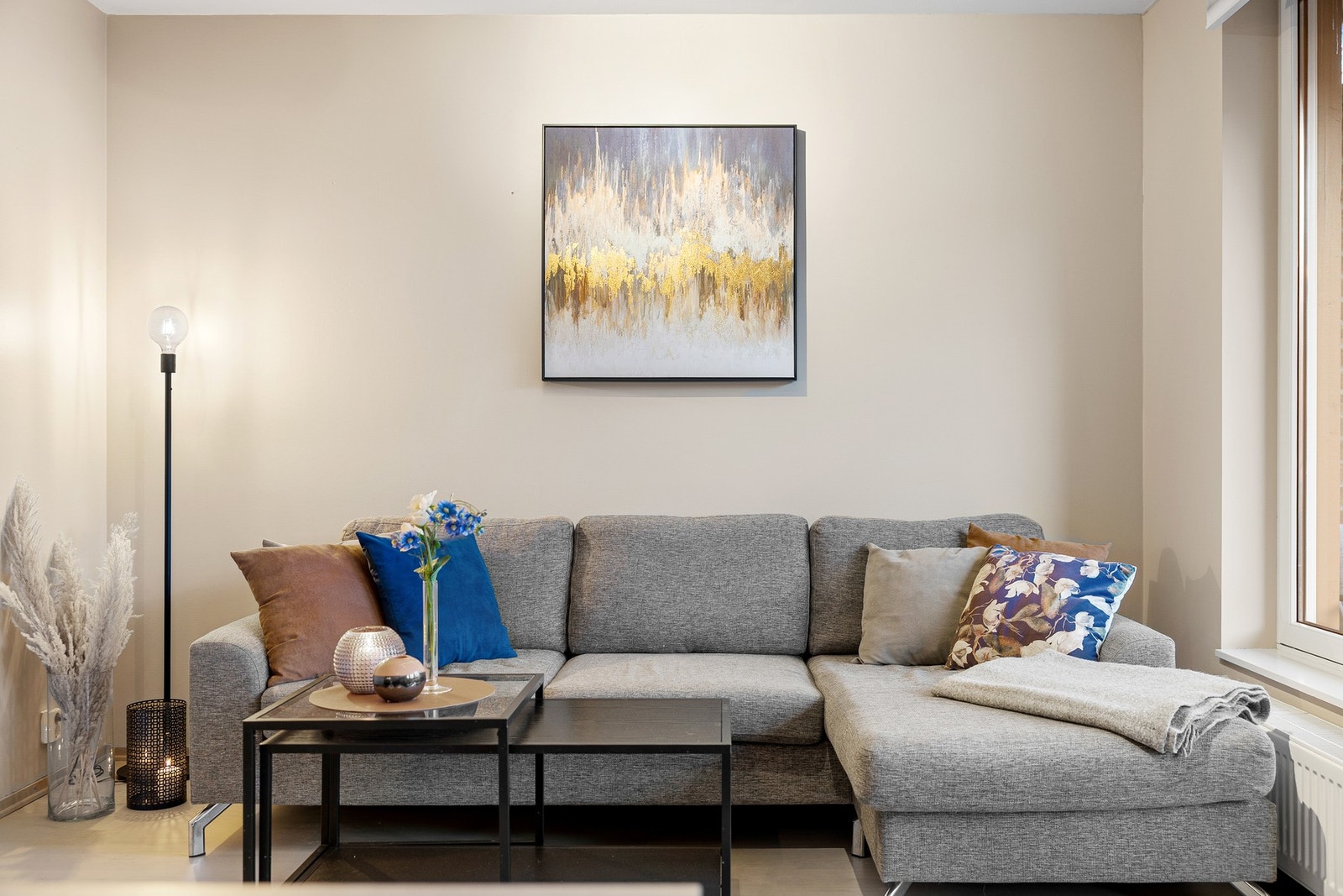 Leiligheten varmes opp av fjernvarme som er inkludert i felleskostnadene. Galleribilde