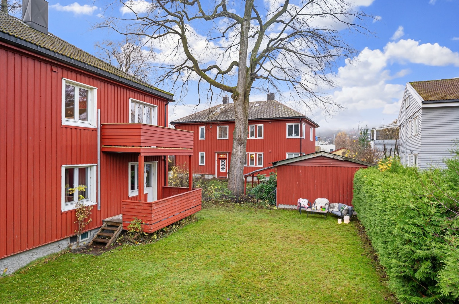 Flott hage som deles mellom beboerne. Galleribilde