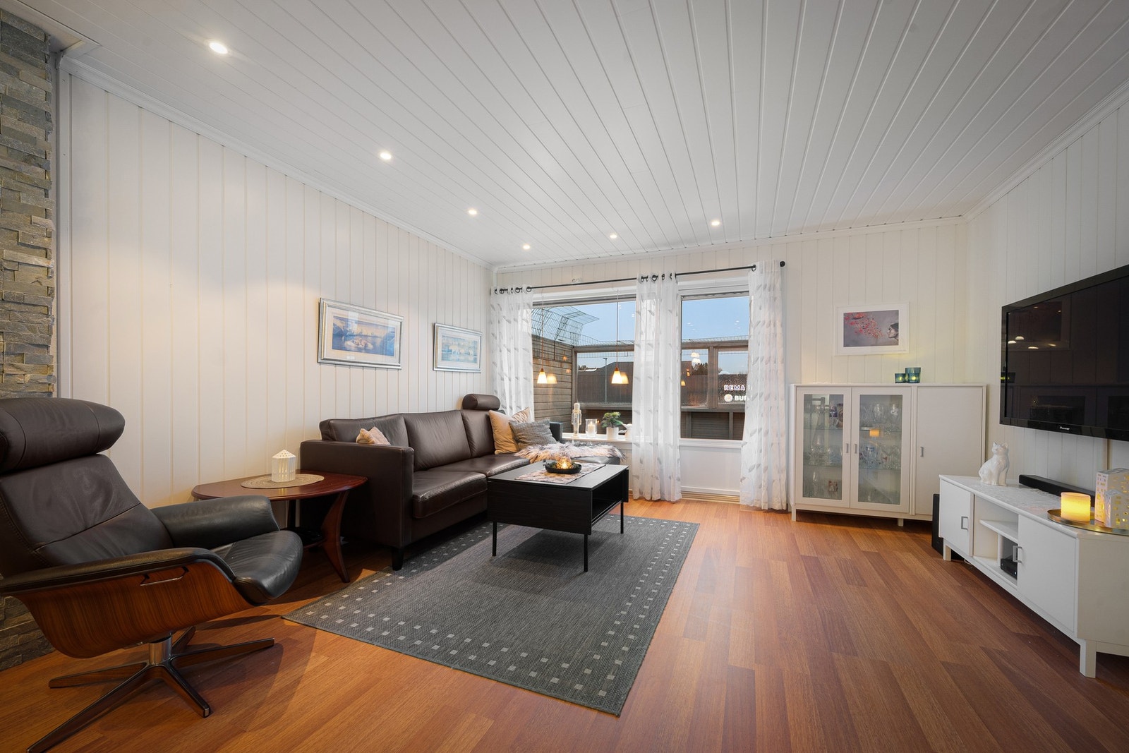 Tiltalende bolig med god standard og flere oppgraderinger i nyere tid Galleribilde