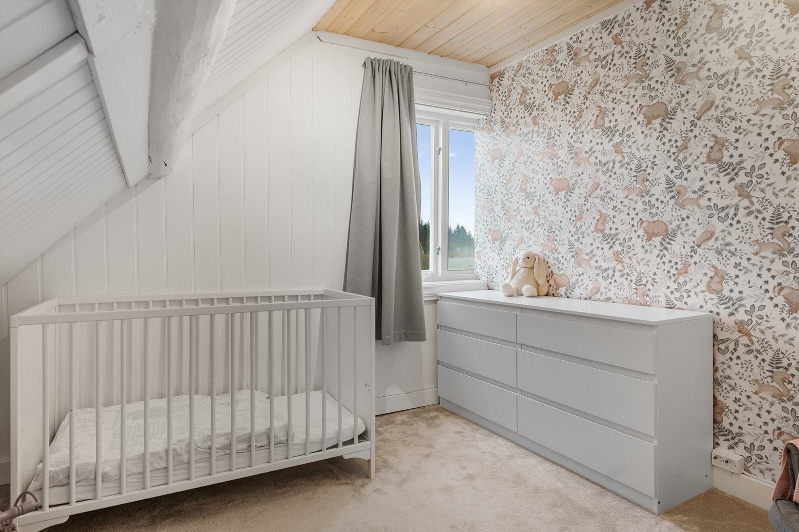 Soverom nr 4 i loftetasjen. Galleribilde