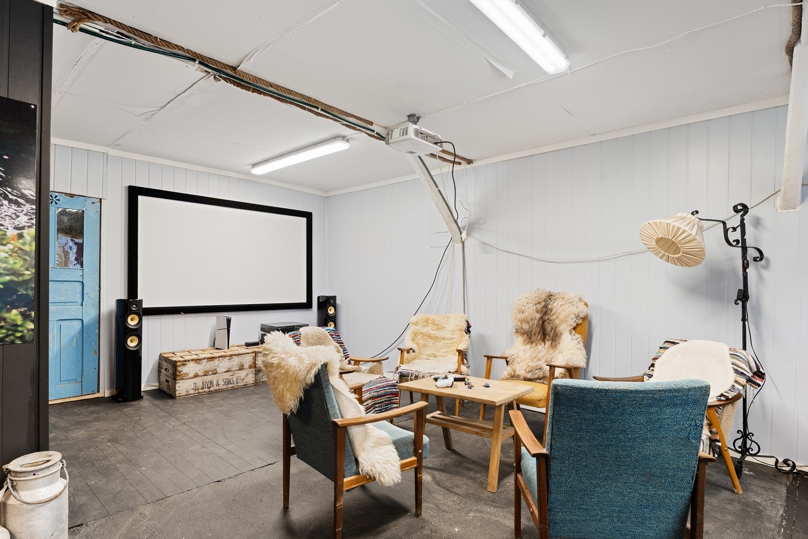 Stemningsfullt låve med særpreg. Galleribilde