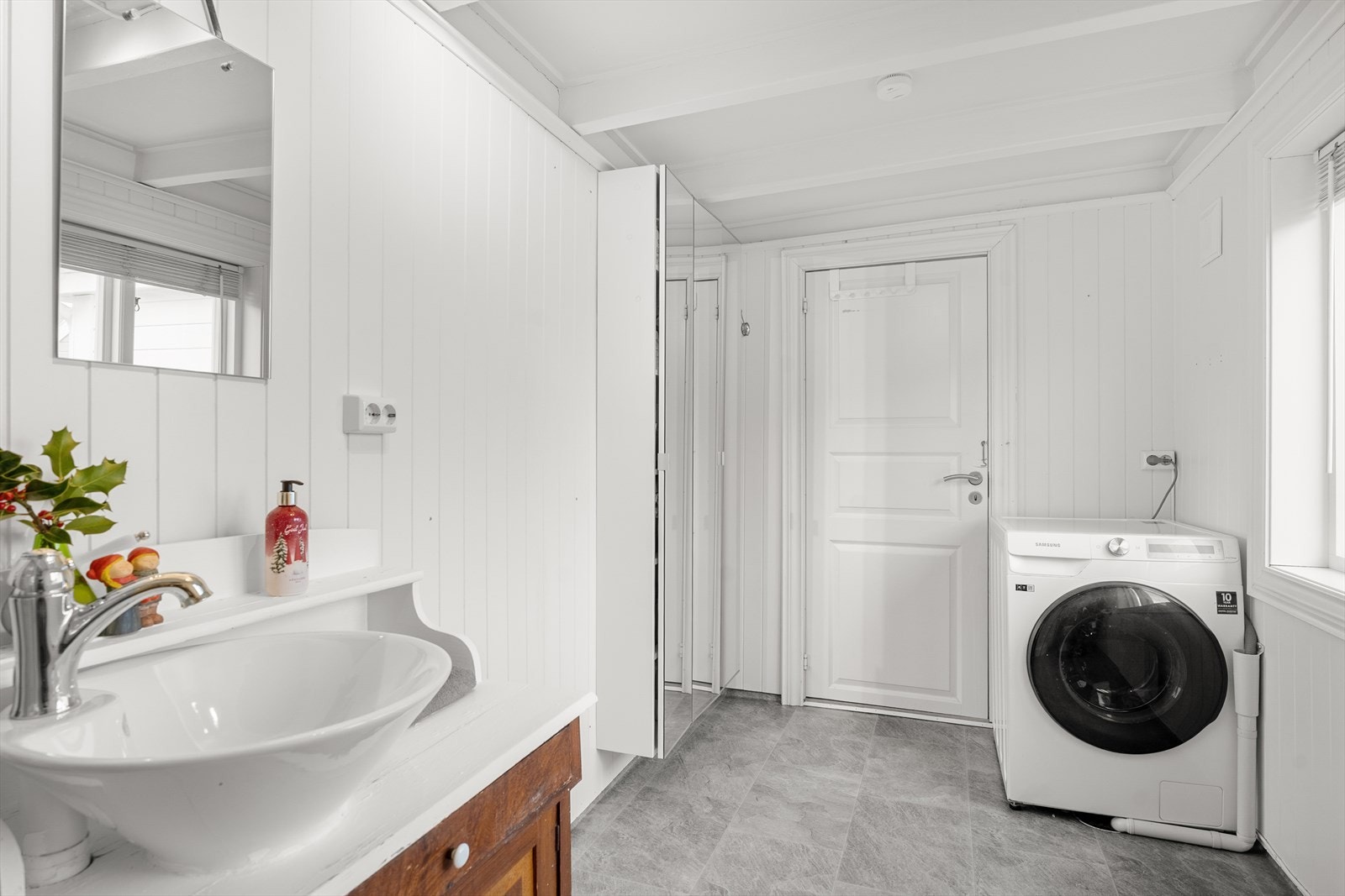 Bad/vaskerom oppført i 2015. Galleribilde