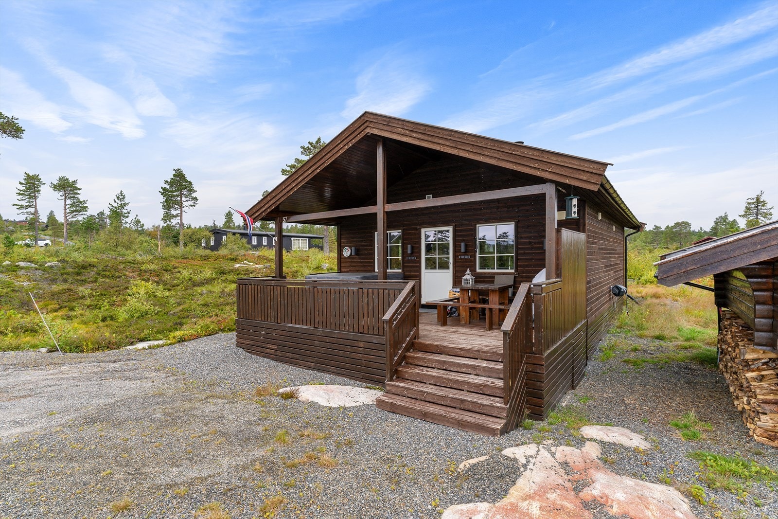 Hovedhytta ble bygget ny i 2017/18 og holder god standard Galleribilde