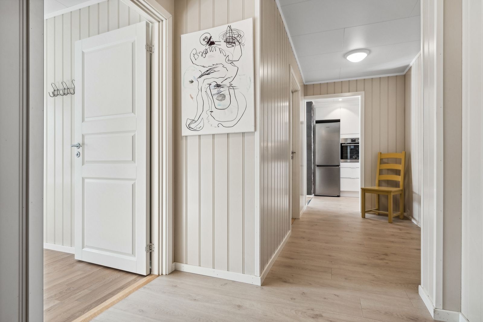 Inngang 1.etg. ( 4-roms leilighet ) Galleribilde