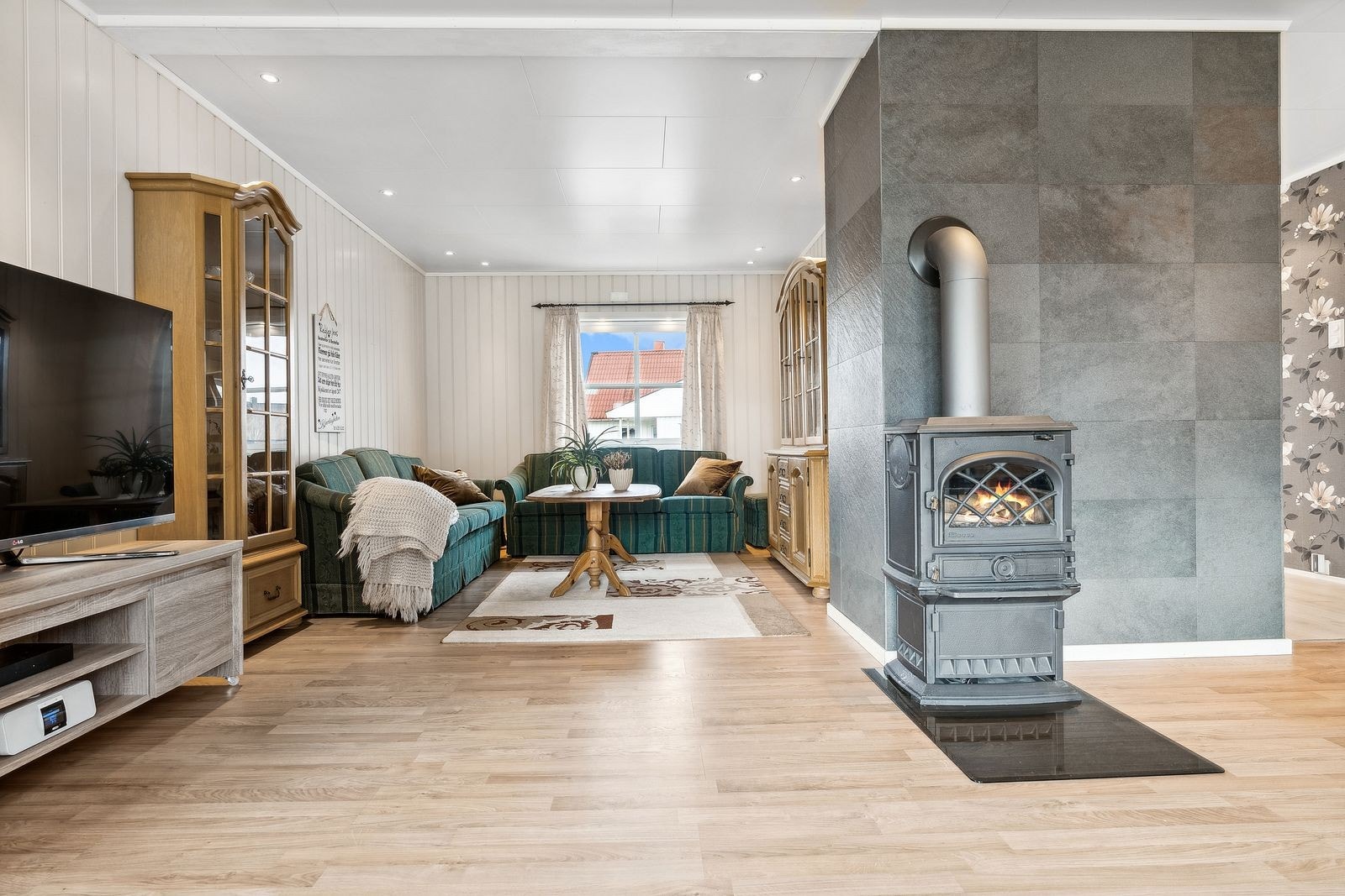 Stue del som i dag er omgjort til et soverom. Galleribilde