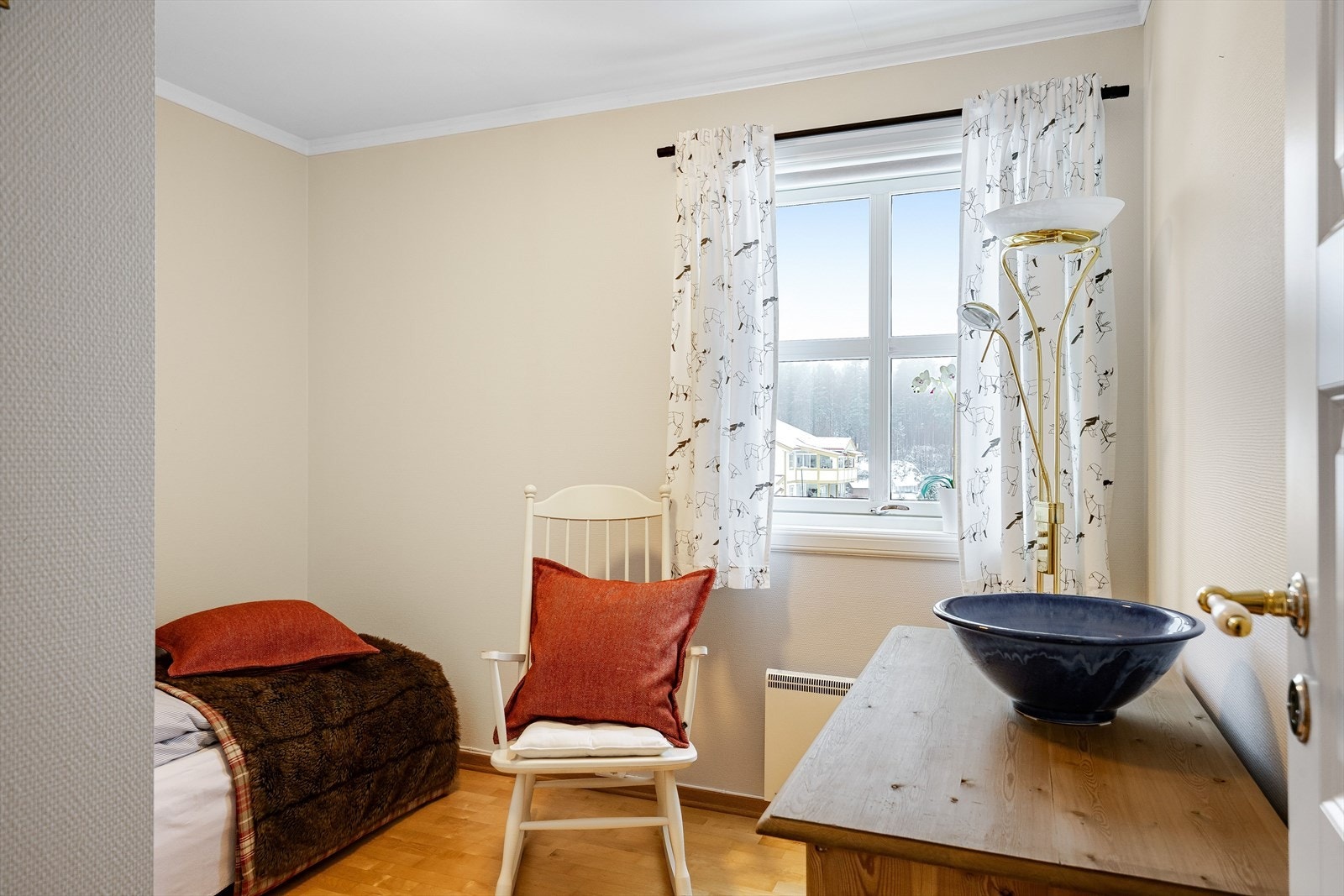 Alle soverommene er lyse og store, og med flere bruksmuligheter. Galleribilde