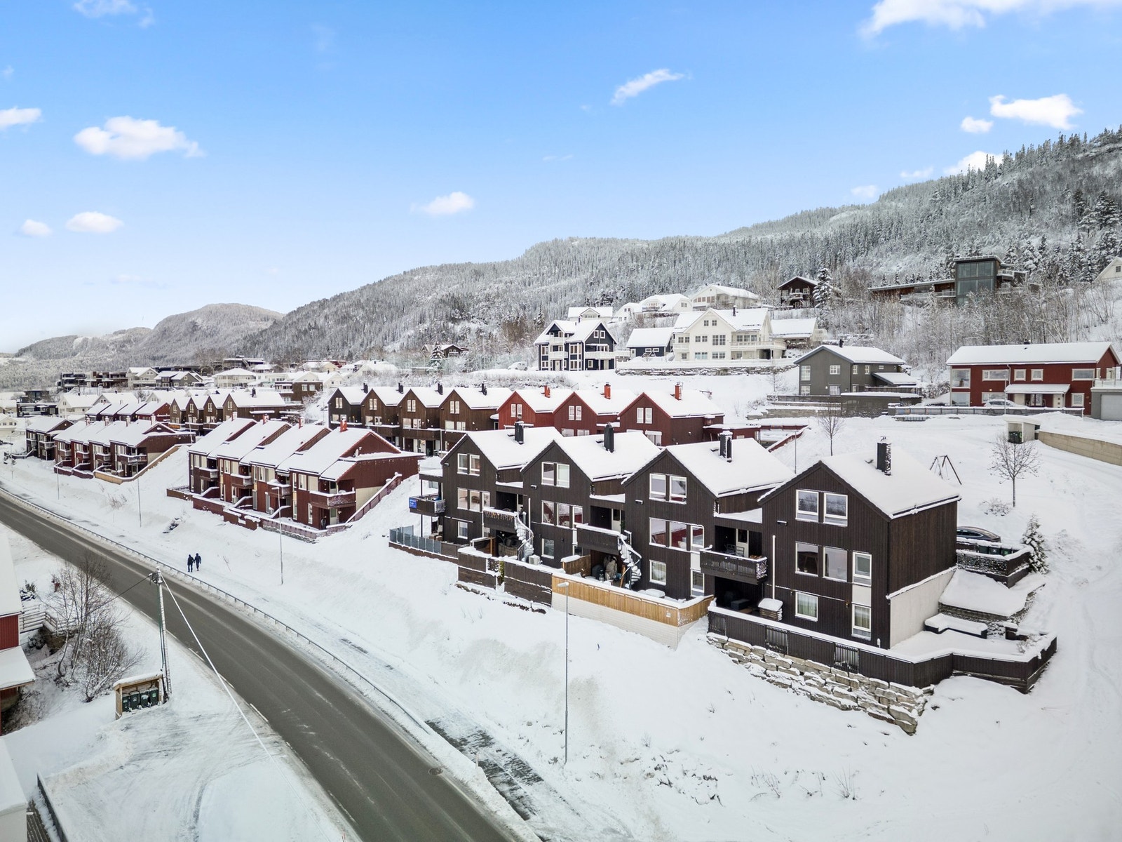 Her vil du bo i et nyere og attraktiv boligområde med flotte oppvekstvilkår. Galleribilde