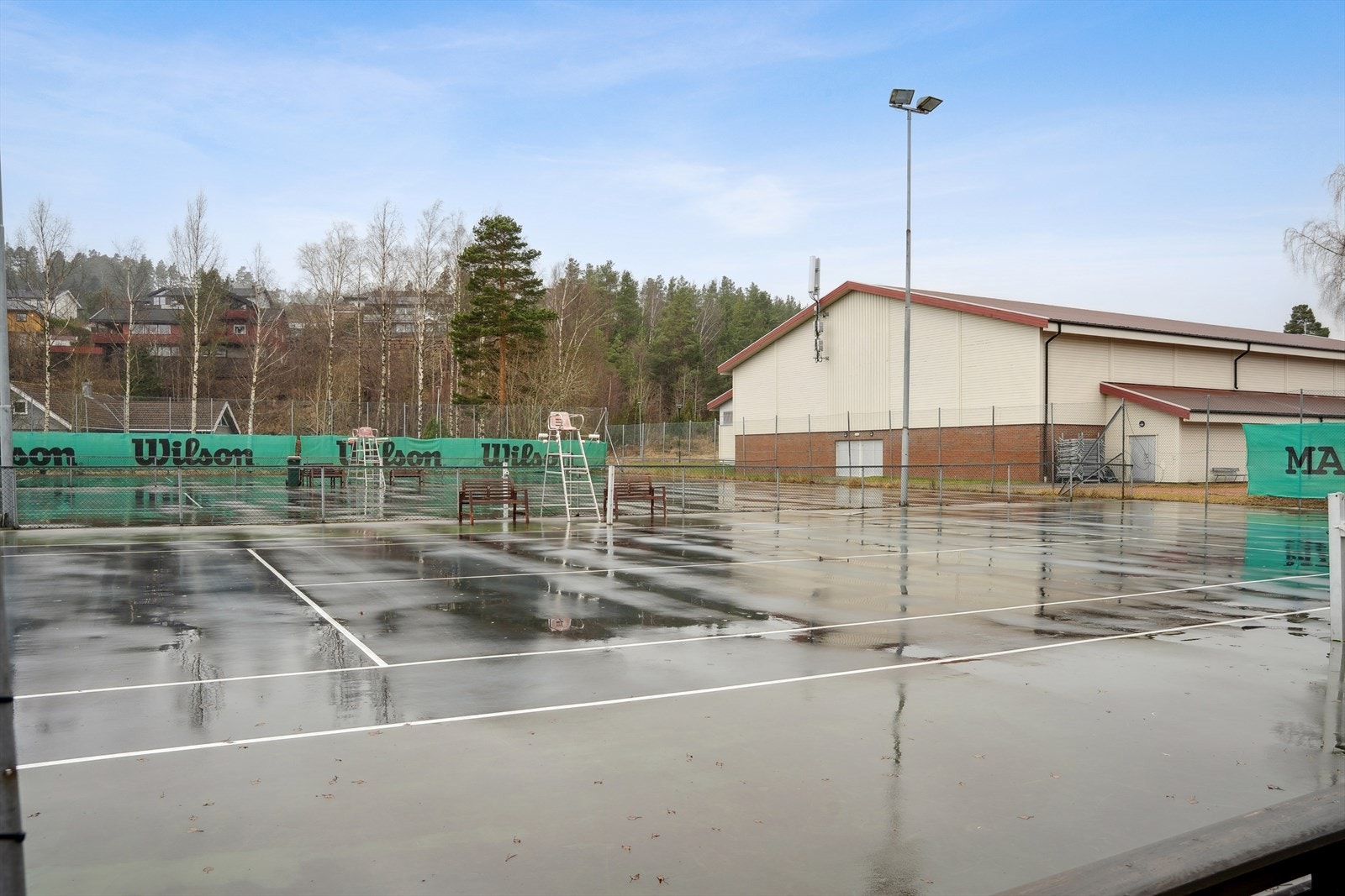 Tennisbane. Galleribilde