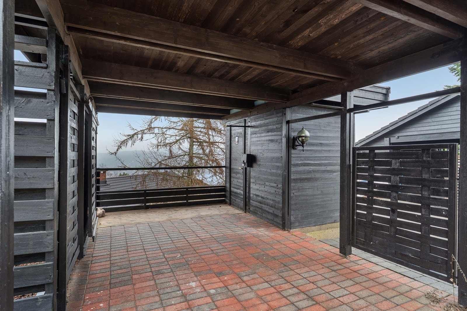 Carport. Galleribilde