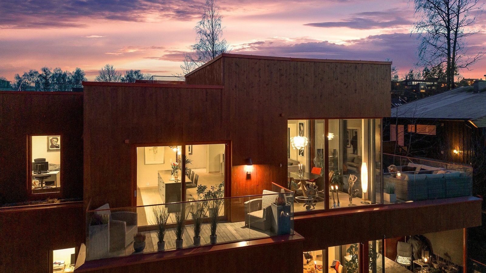 Balkong med utgang fra kjøkkenet. Galleribilde