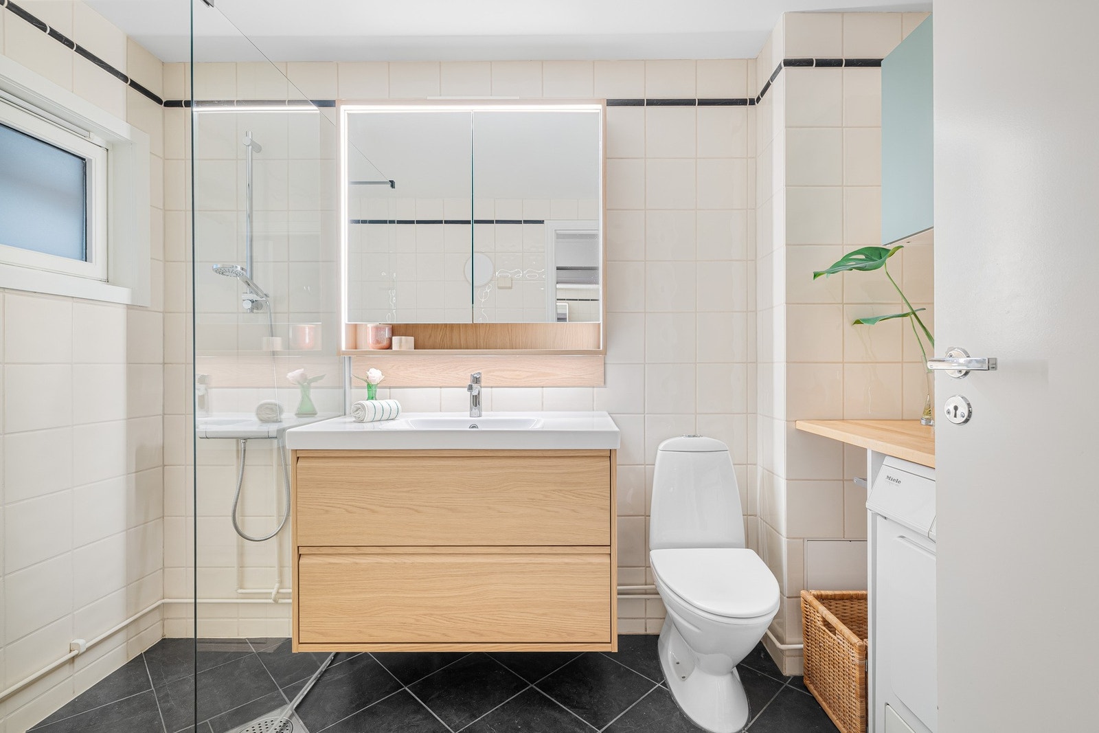 Det er behagelige varmekabler i gulvet. Galleribilde