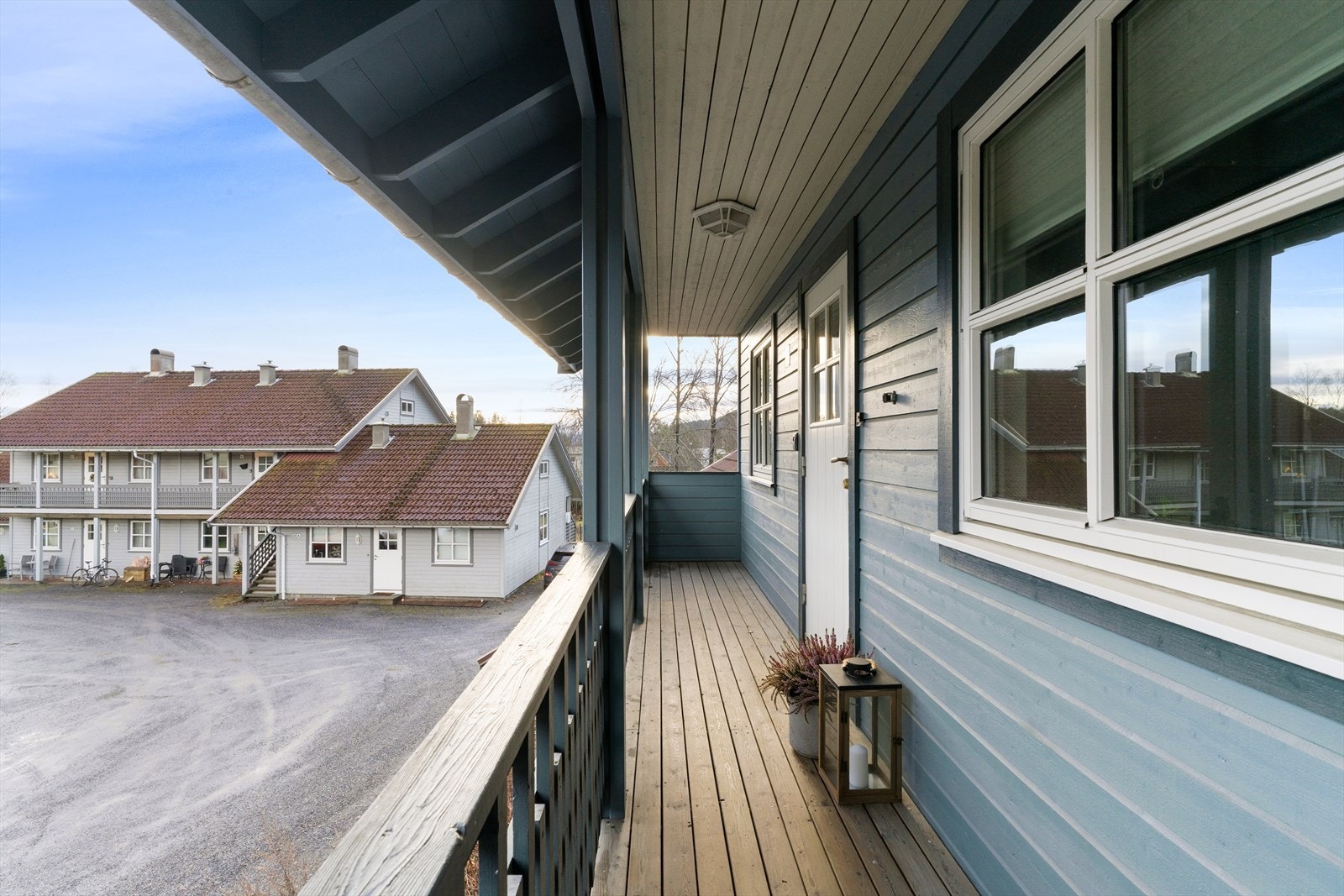 Inngang, velkommen inn! Galleribilde