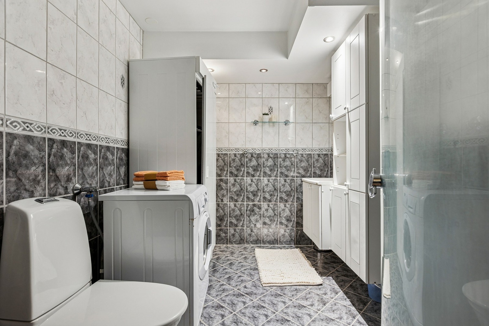 Badet i kjelleren måler 5,5 kvm. Galleribilde