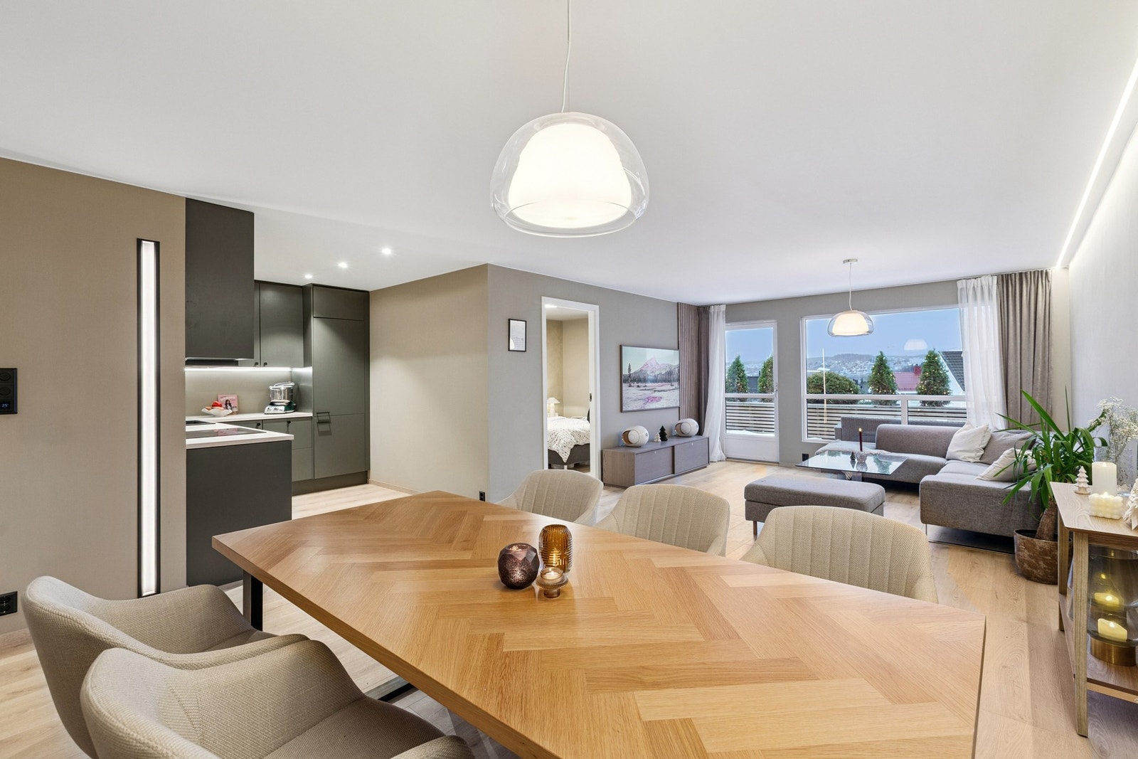 Åpen stue- kjøkkenløsning på 35 kvm. Galleribilde