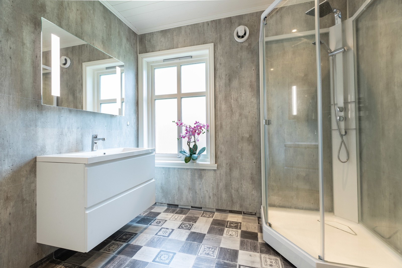 Bad 2, h. etg. Galleribilde