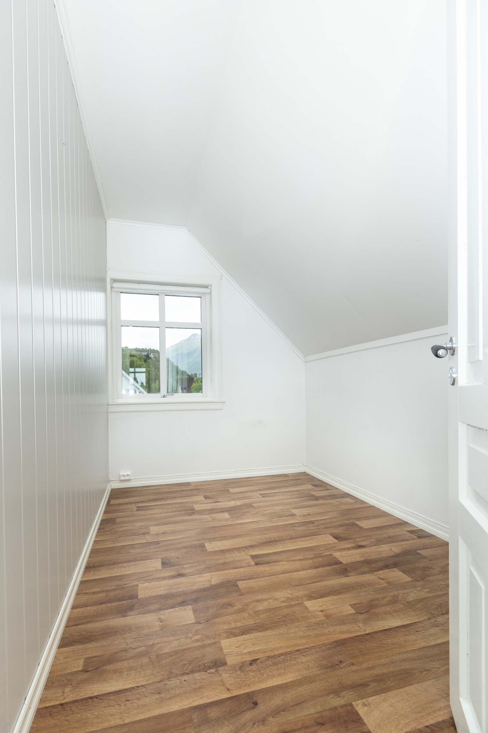 Soverom 2. etg. Galleribilde