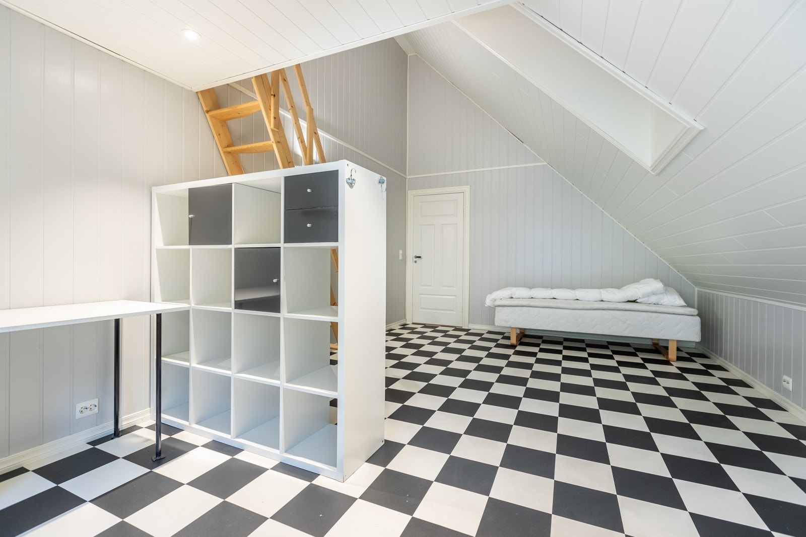 Soverom 2. etg. med hems Galleribilde