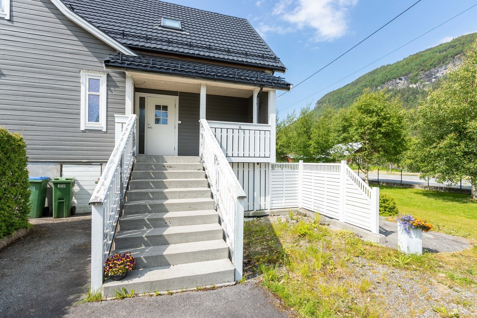 Tilkomst inngangsparti Galleribilde