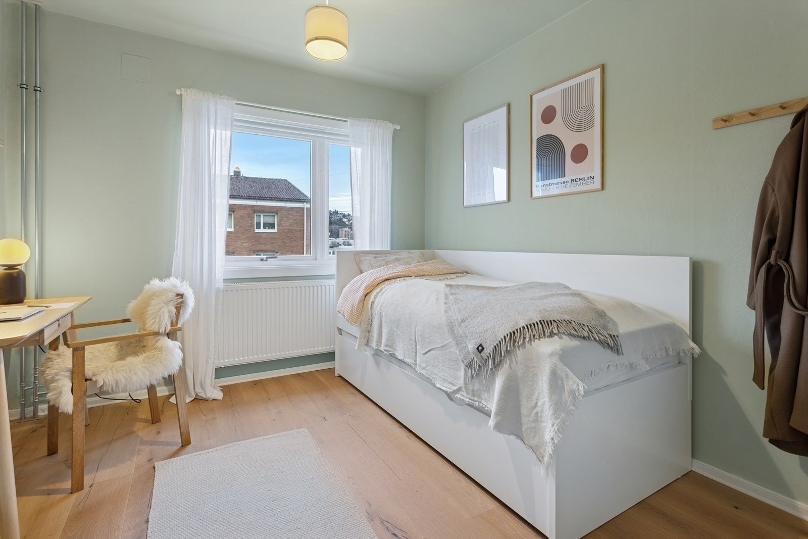 Det andre soverommet egner seg utmerket som barnerom, gjesterom eller kontor. Galleribilde