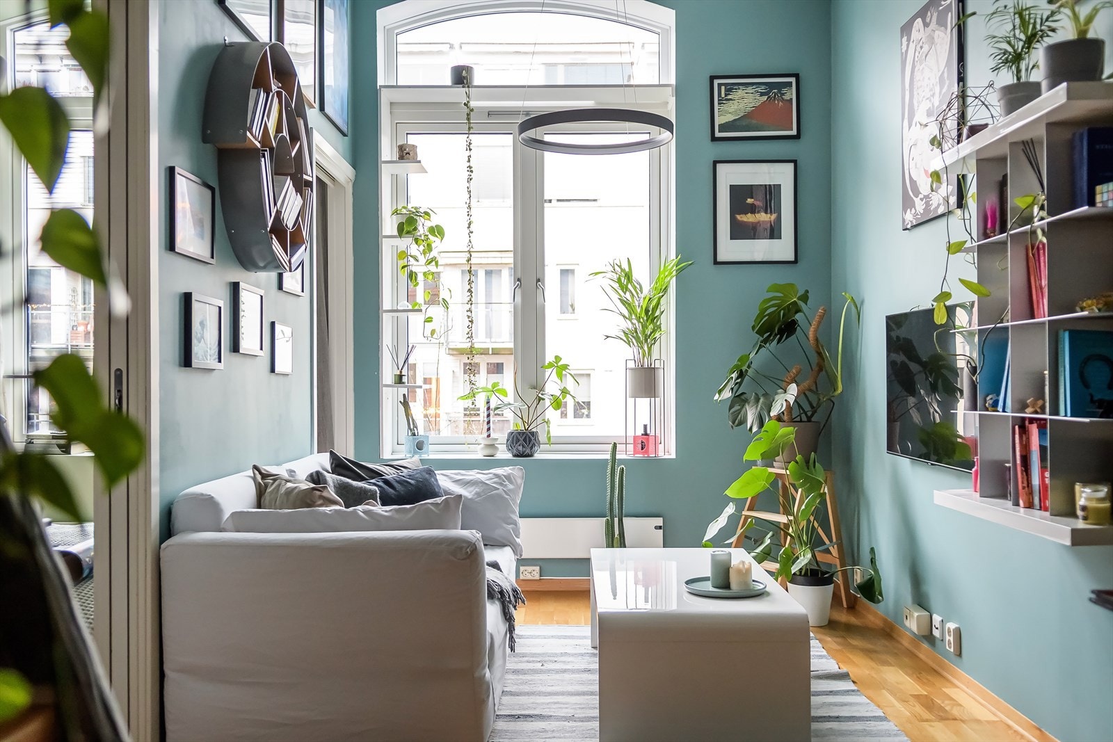 Leiligheten ligger i en tidligere skofabrikk som ble omgjort til leiligheter i 2006 Galleribilde