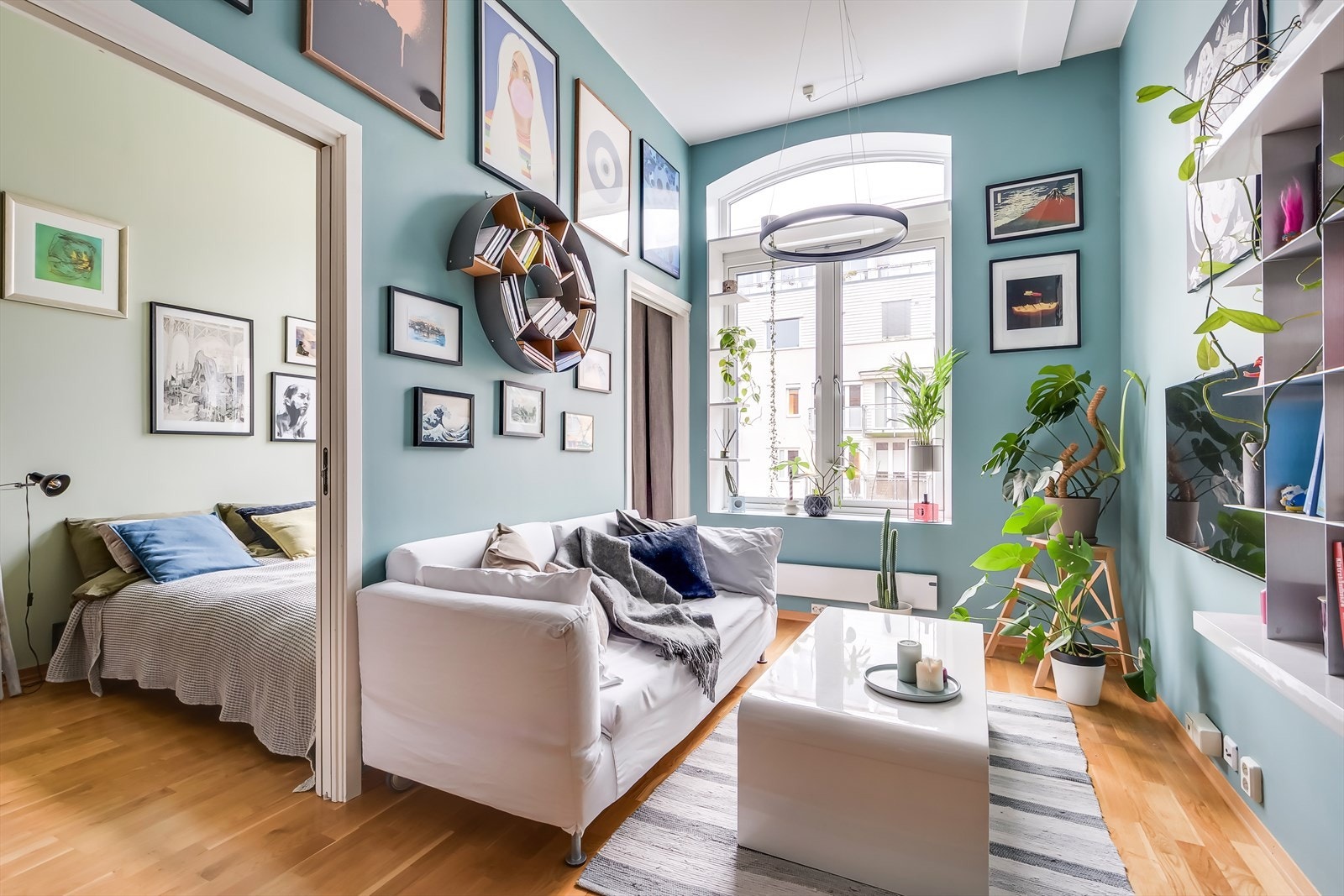 Her er det plass til sofa, spisebord og øvrig møblement Galleribilde