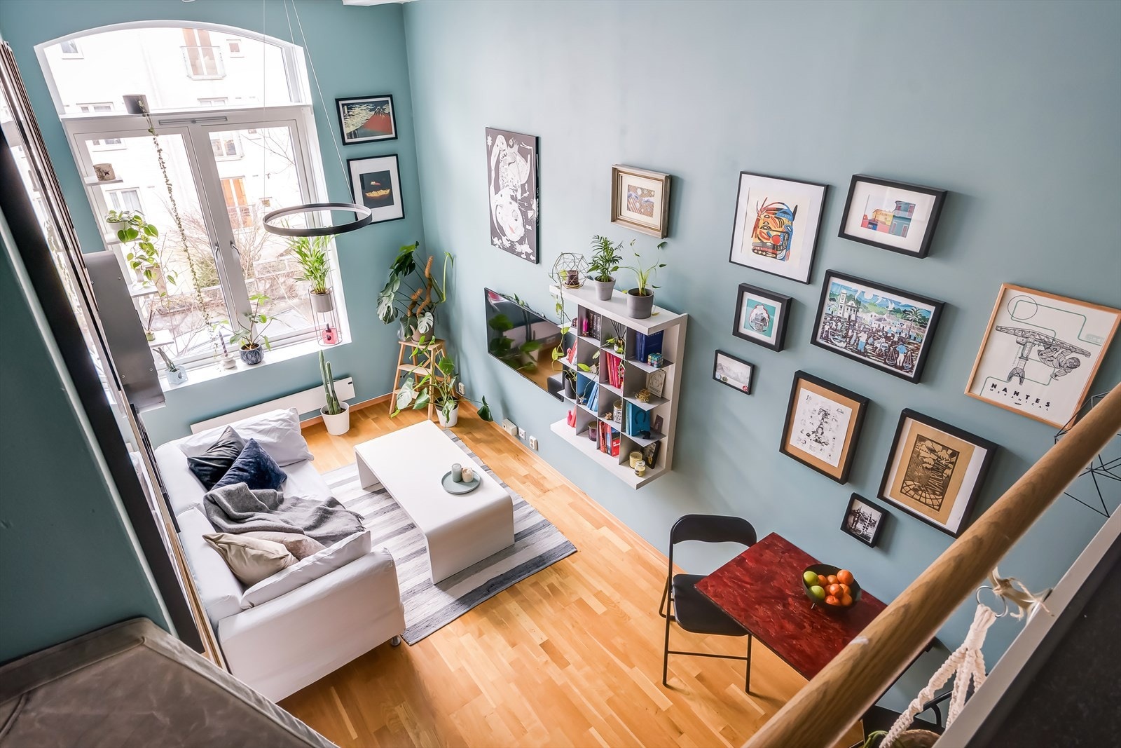 Hemsen ligger over stue og kjøkken Galleribilde