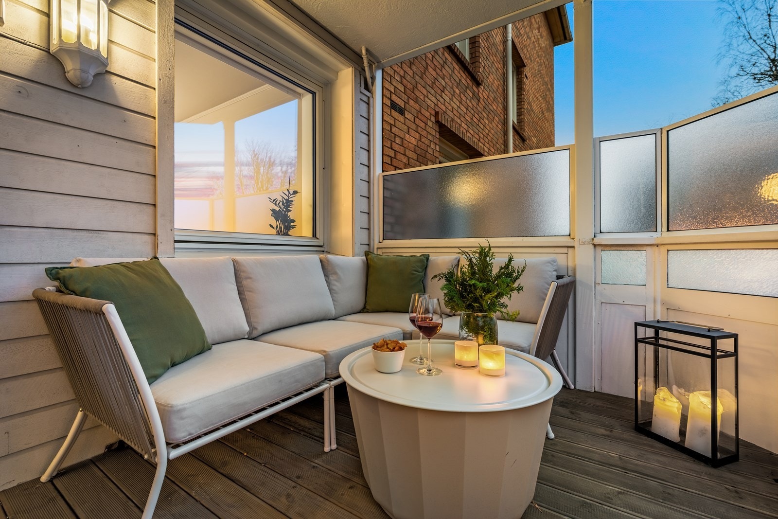 Balkong er mer enn dag og soltimer. Galleribilde