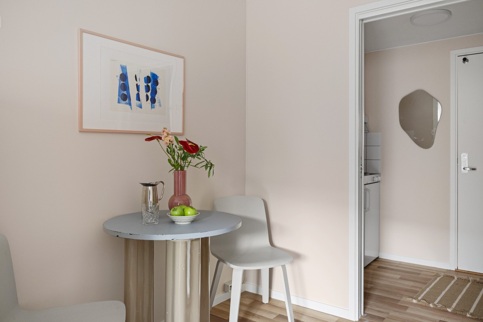 Det er også plass til spisebord. Galleribilde