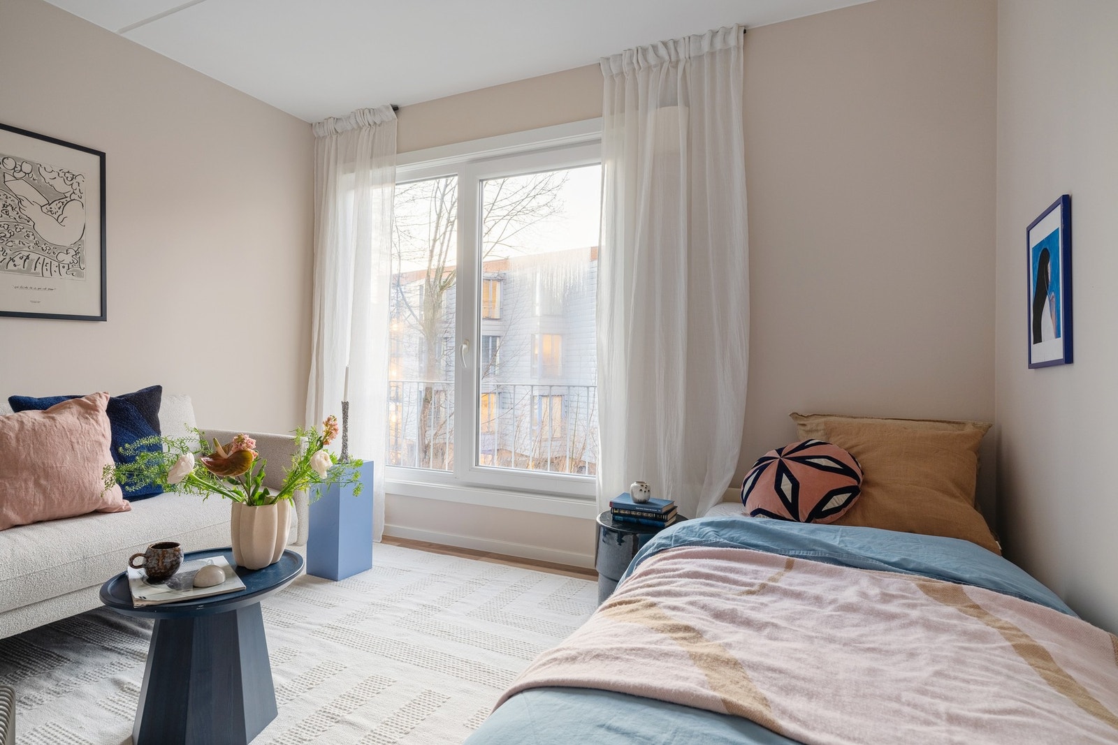 Leiligheten ligger fint til i 2. etasje og har en god planløsning. Galleribilde