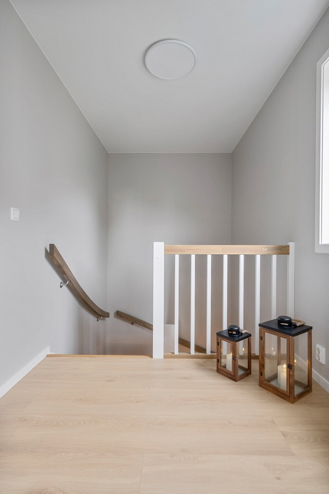 2.etg. inneholder gang, tre soverom og bad. Galleribilde