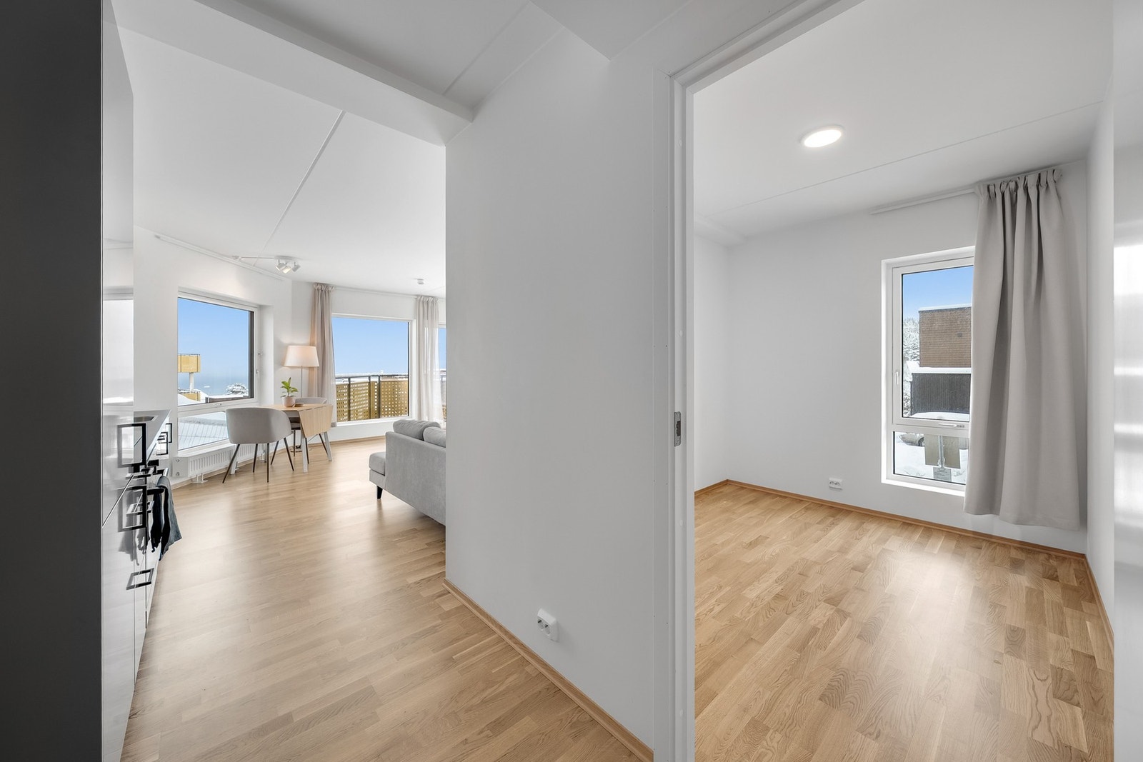 Her også er det god plass til dobbeltseng og ønsket garderobe. Galleribilde