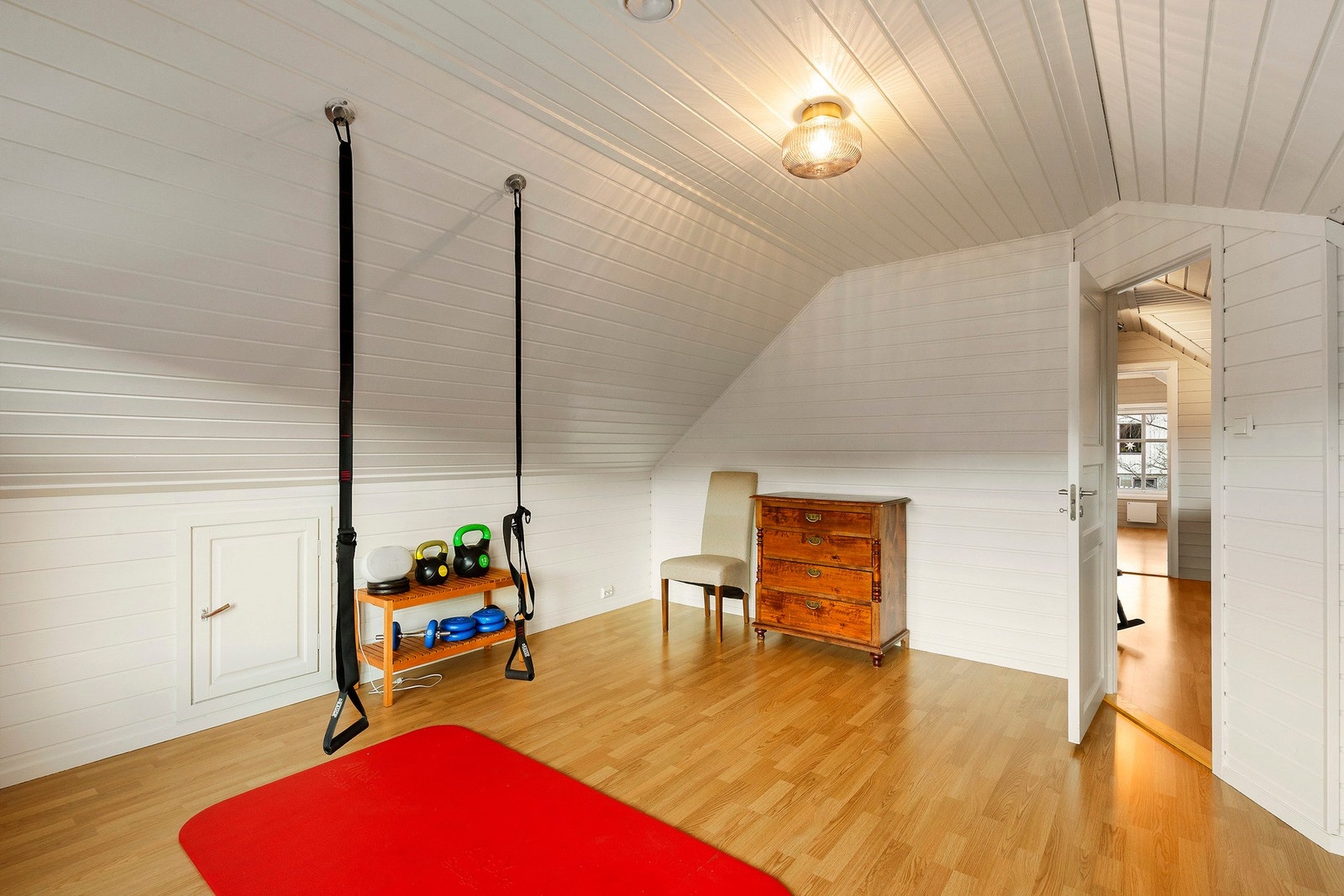 Det er kneloft på begge sider. Galleribilde