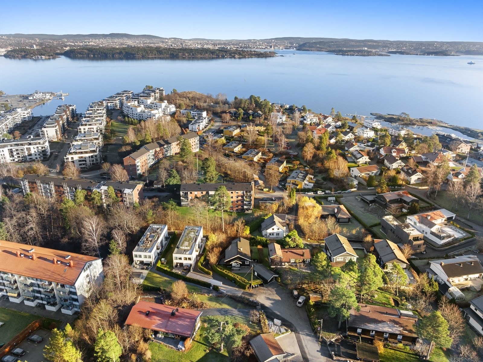 Rolfstangen, Halden brygge og Pelvika båtforening - alt i hyggelig gangavstand Galleribilde