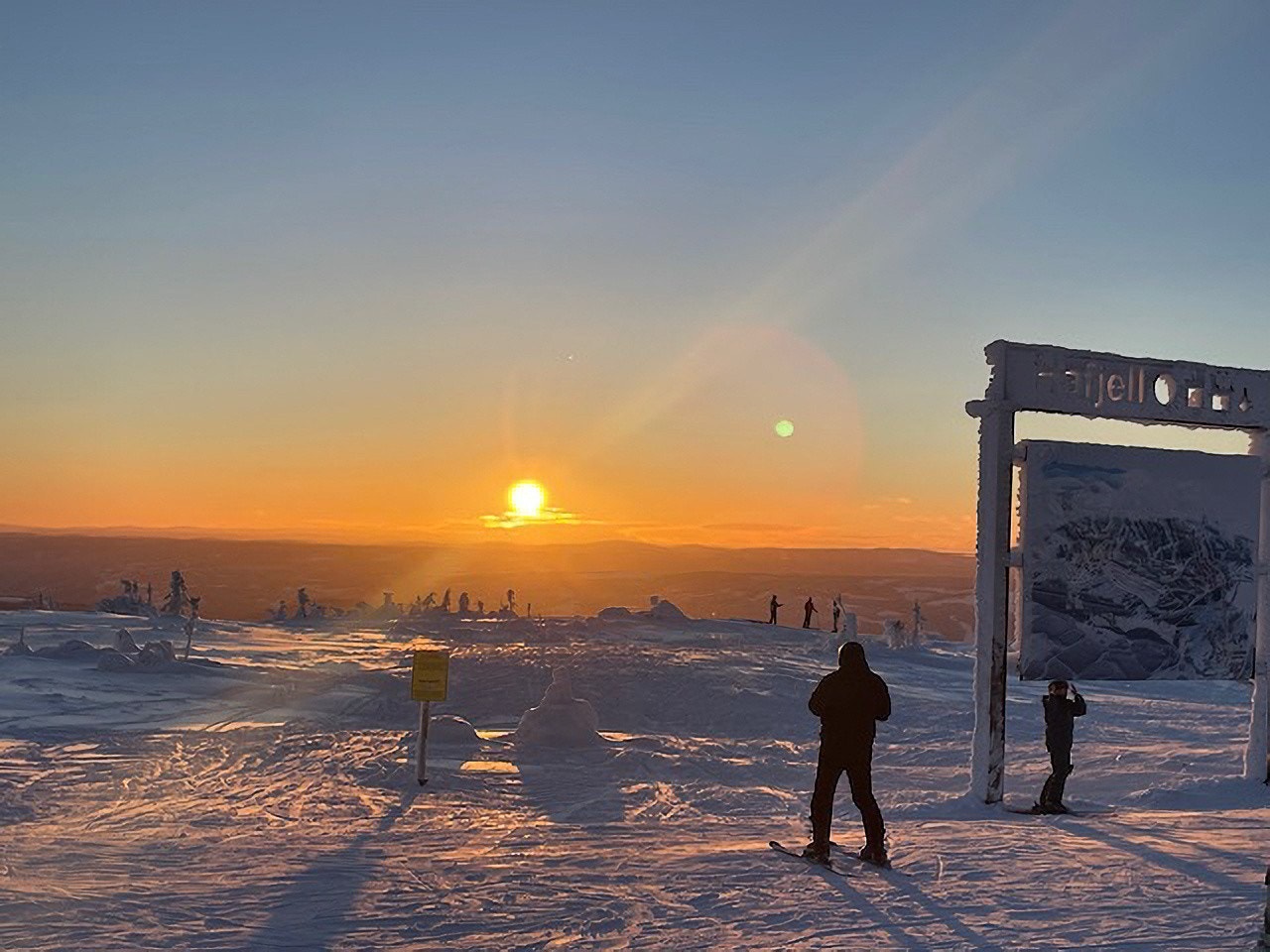 Gruvevegen 37 ligger i Øyer kommune, et område kjent for sin naturskjønne beliggenhet og rike friluftsmuligheter. Galleribilde