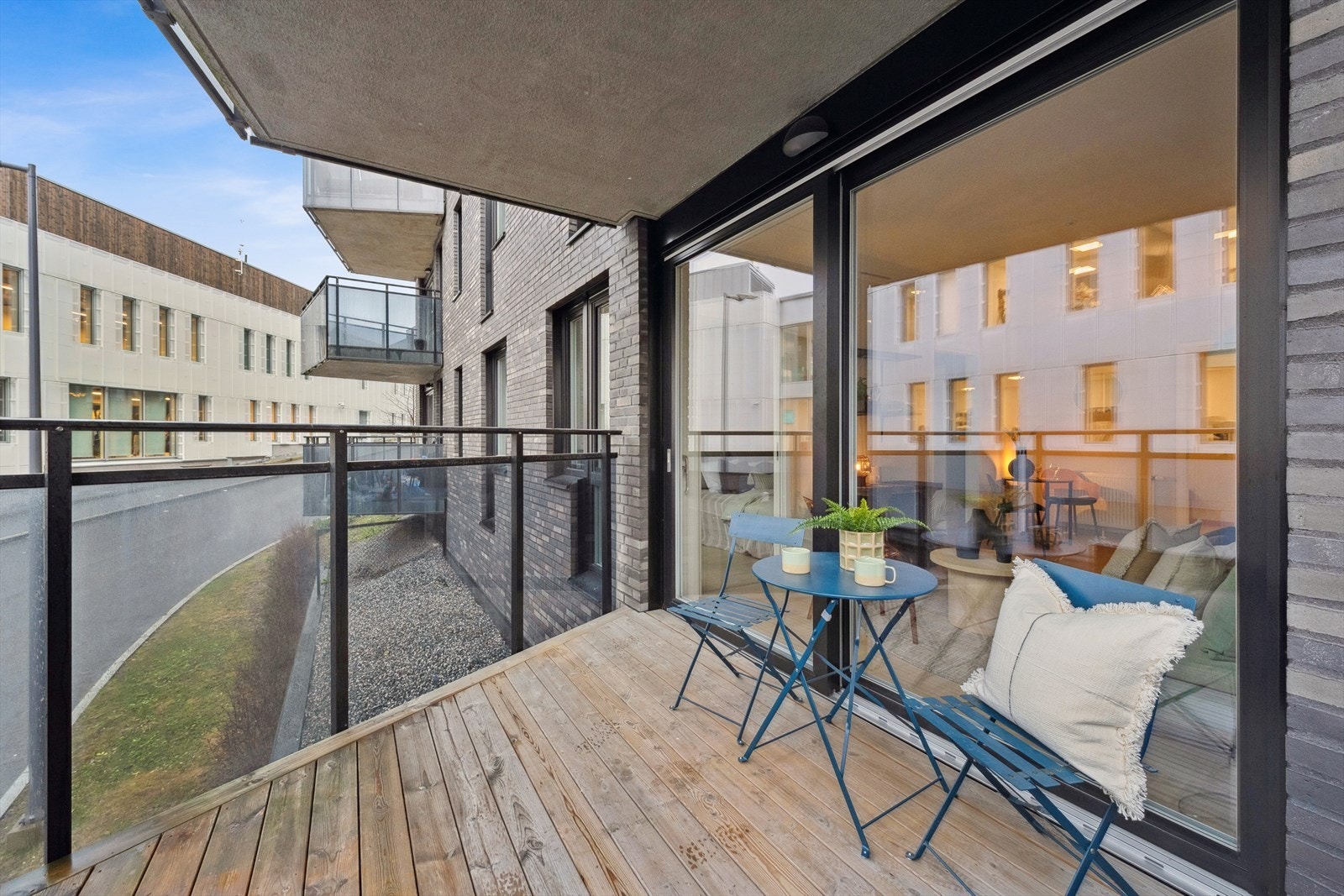 Glassrekkverket gir et stilrent preg. Galleribilde