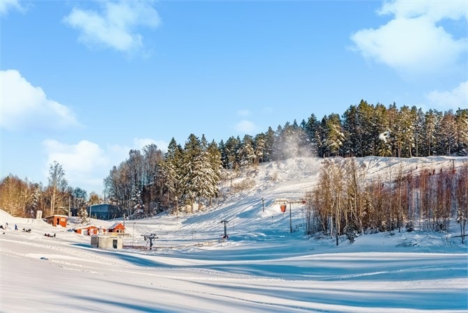 Skibakke og flotte turmuligheter i området. Galleribilde